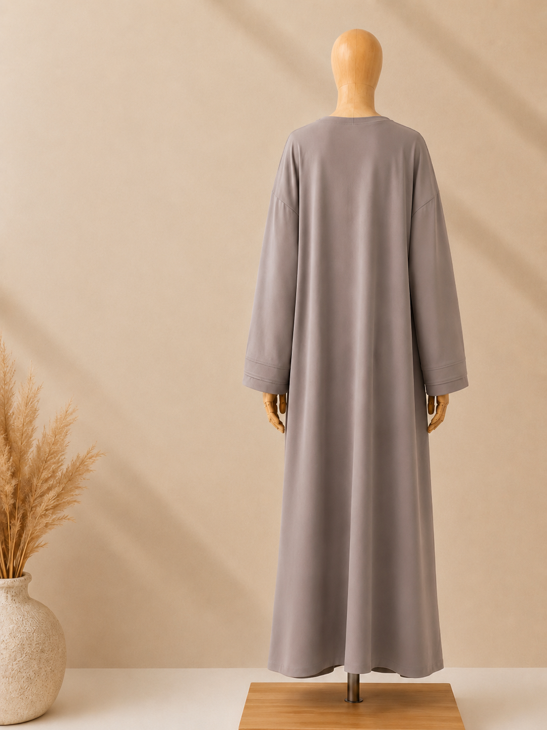 Abaya Signature Noire et Taupe – Coupe Oversize Fluide & Élégance Intemporelle
