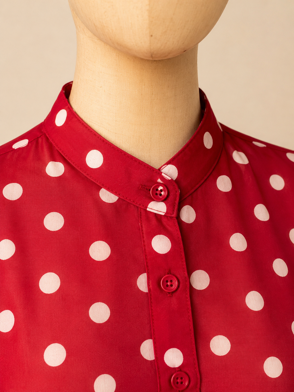 Chemise Oversize à Pois – Coupe Fluide Élégante