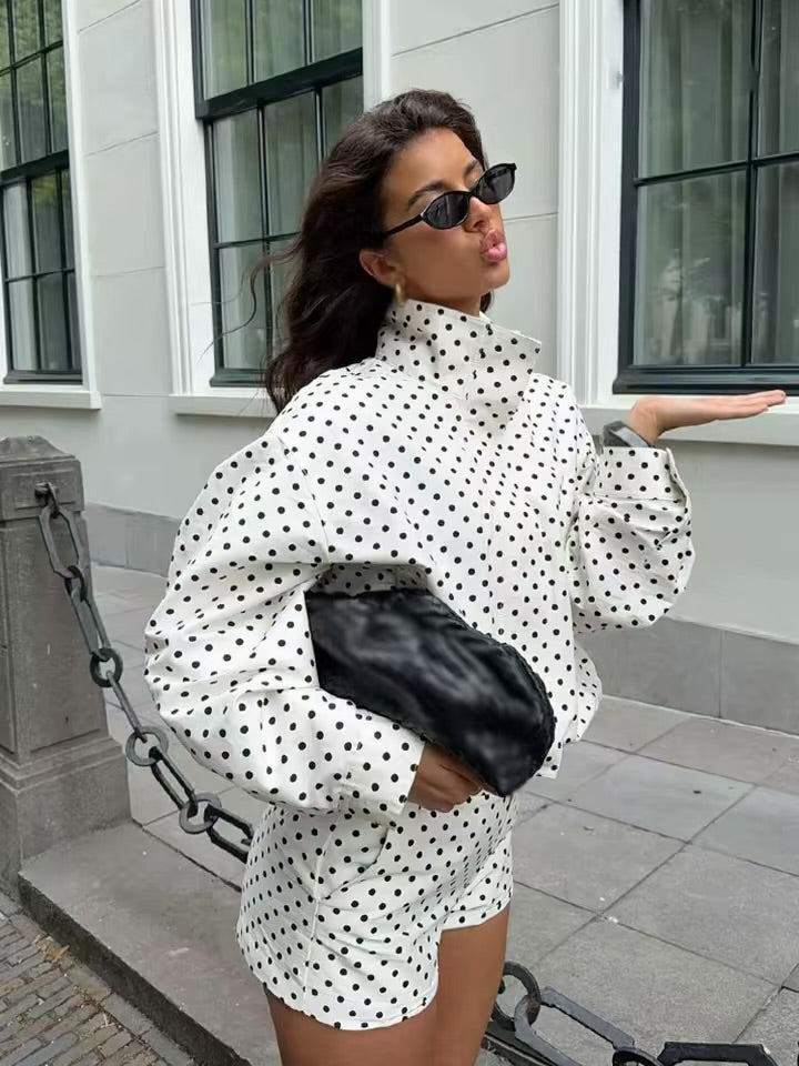 Veste à pois femme blanche — Col montant zippé, coupe ample mi-saison