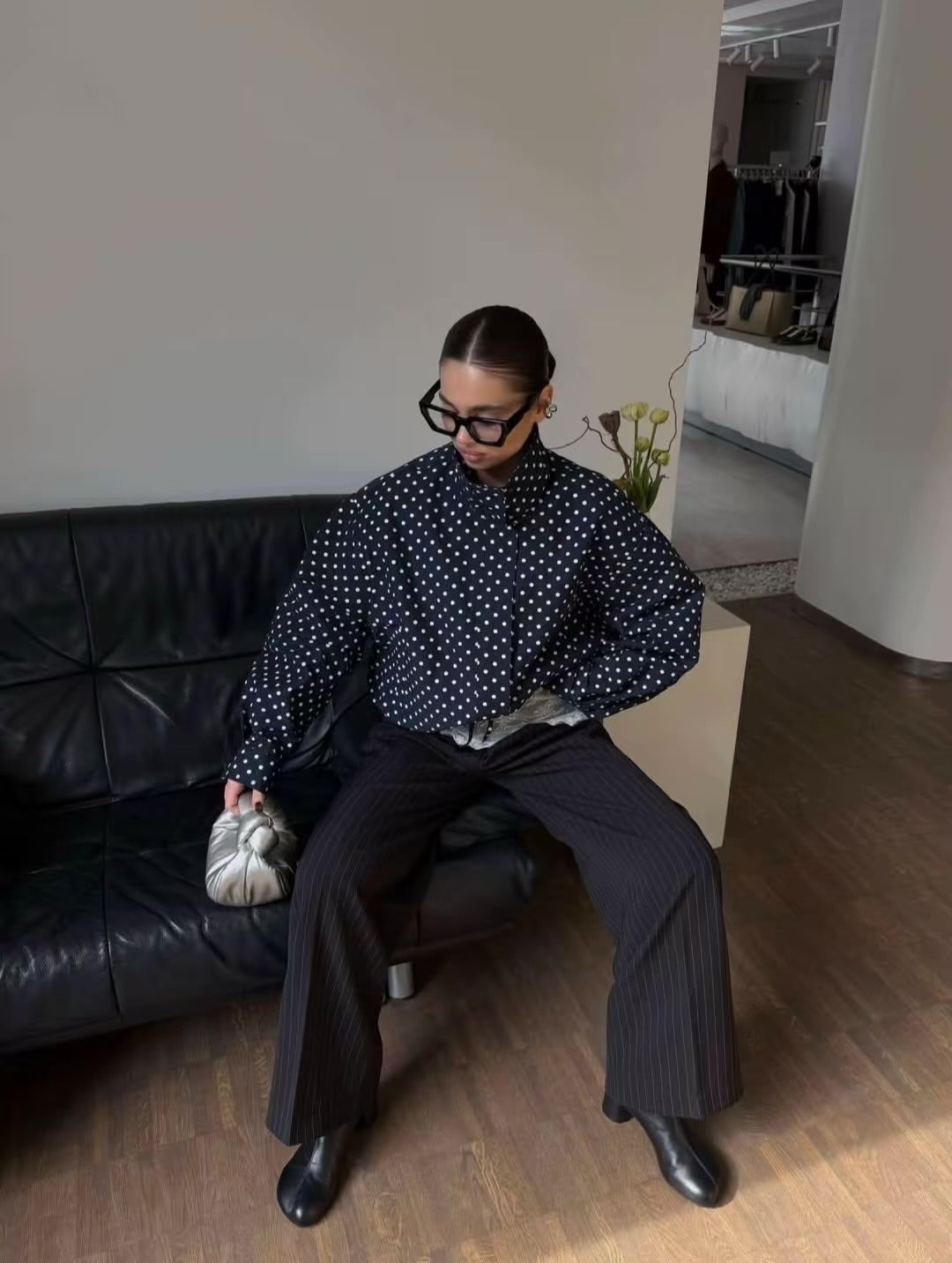 Veste à pois femme bleu marine — Col montant zippé, coupe ample mi-saison