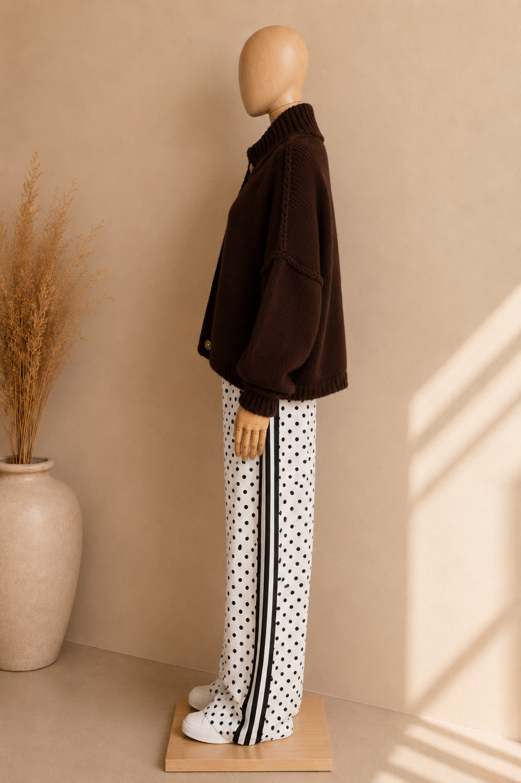 Gilet Oversize en Laine – Boutons Dorés Signature