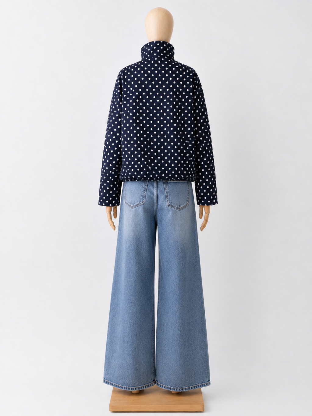 Veste Oversize Bleu Marine à Pois – Élégance Moderne & Confort