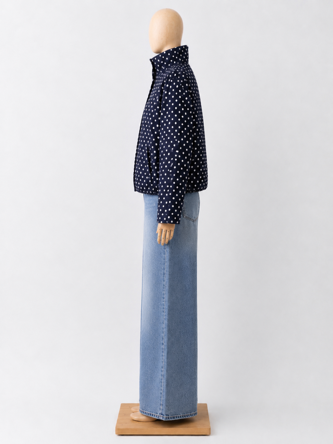 Veste Oversize Bleu Marine à Pois – Élégance Moderne & Confort